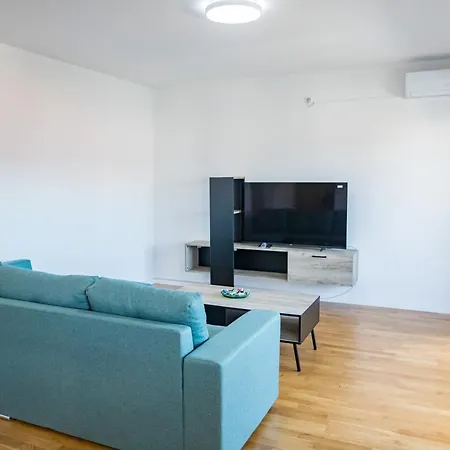 King Apartment