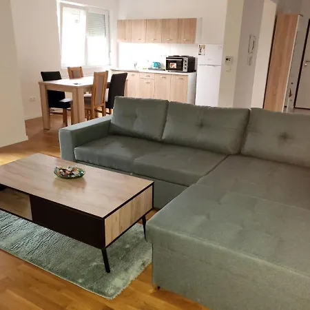 Apartment King